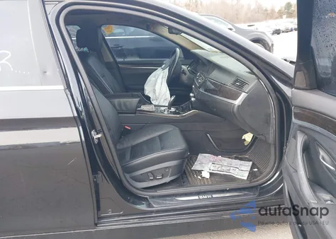 2012 BMW 528I xDrive z USA, uszkodzony, nr VIN WBAXH5C58CDW11657